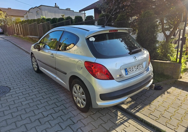 Peugeot 207 cena 5500 przebieg: 215100, rok produkcji 2007 z Skawina małe 191